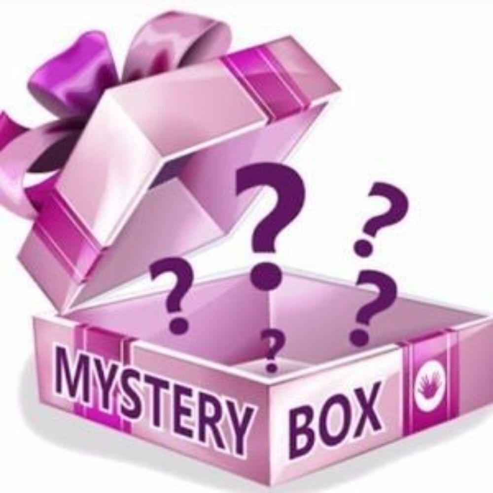 Mystery box - Plus size!